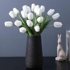 Tianjin Manufacturer's New Product Skin Moisturizing Tulip Artificial Flower Home Decor Accent Photography Prop Wholesale