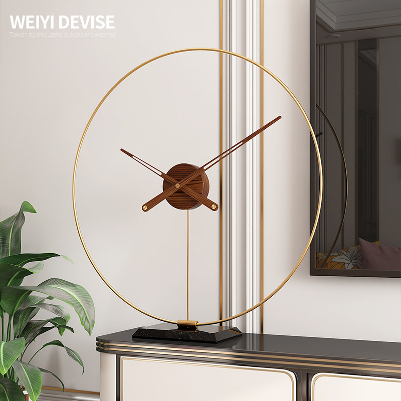 Nordic Light luxury style mute wall clock modern minimalist table iron clock creative home living room decorative clock