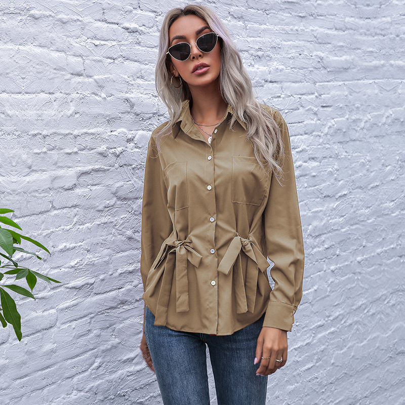 Einfarbige Retro-Hemden mit Fliege und Taschenrevers_voghion.com