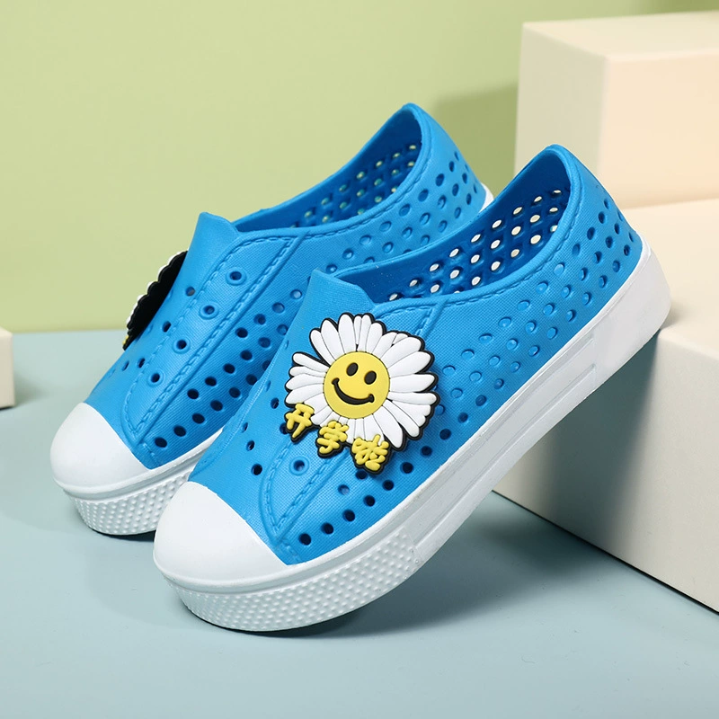 Летние детские садовые туфли-слипоны из ЭВА с мультяшным принтом, повседневный дизайн с перфорацией.