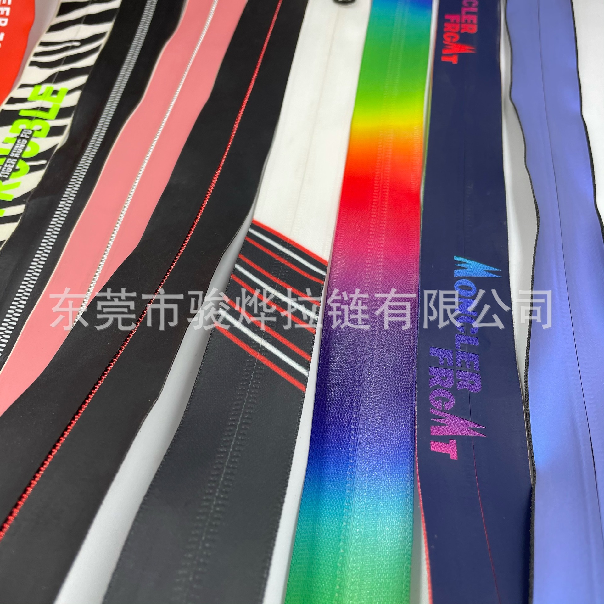 彩印防水拉链 彩色防水拉链 印花防水拉链 七彩防水拉链