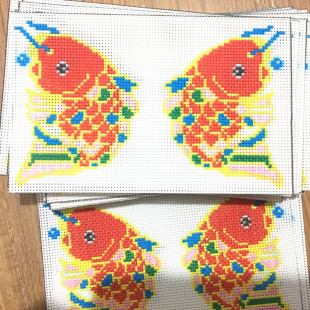 Treatment of embroidered cloth scrap defective embroidered cloth pad flowerpot anti-leakage plat plastic cloth 2 yuan a kilo painting pattern