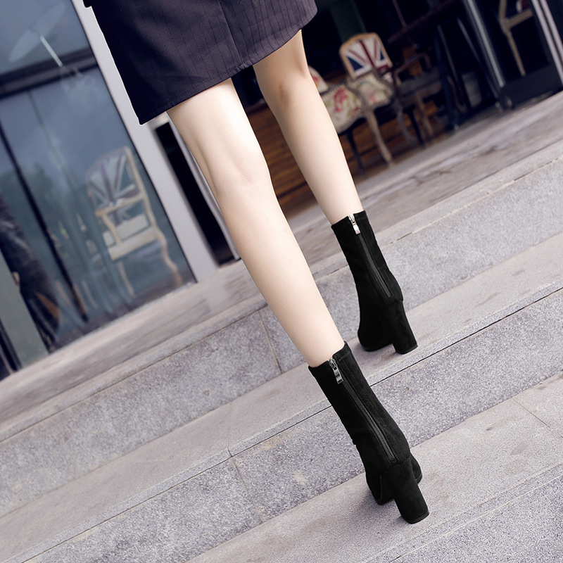 Botas cortas de mujer Otoño e Invierno Nuevas botas elásticas de invierno botas finas de tacón grueso botas de moda de estilo británico de verano para mujer
