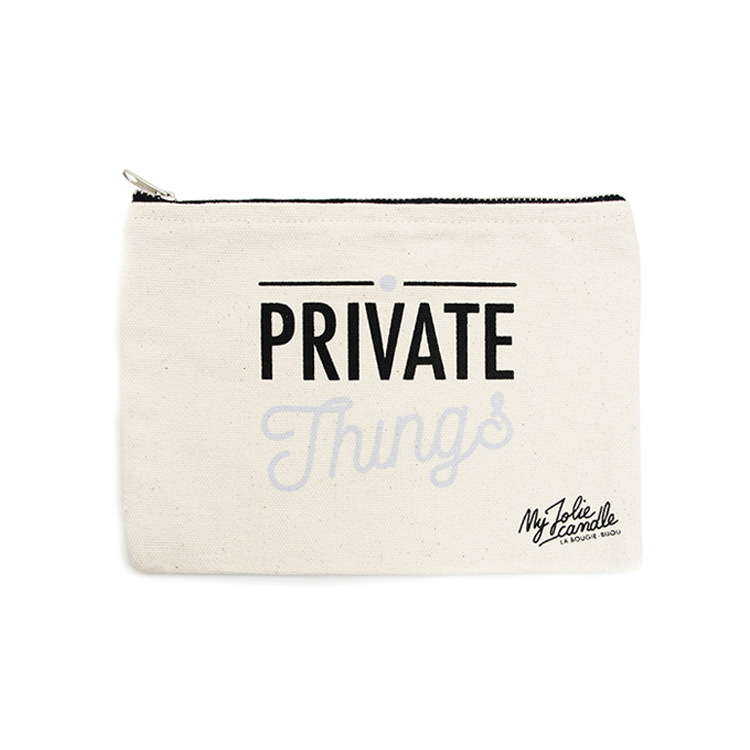Cosmetic bag with zipper