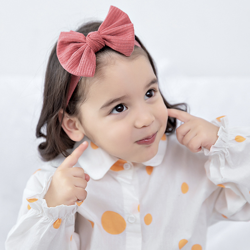 Children's knitted elastic headband with bow