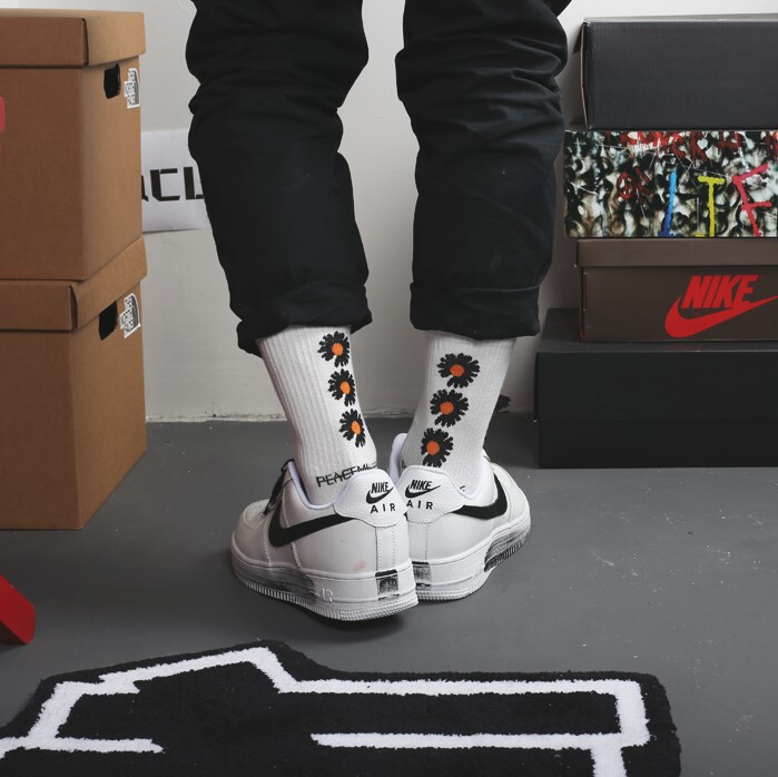Quan Zhilong 2.0 Daisy Socks Women's Spring and Autumn Cotton Socks Mid-length Socks GD Same Couple Fashionable Socks
