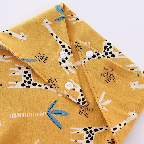 Baby cotton triangular towel mouth towel soft multi-flower bib bib snap button triangle towel retro color triangle towel