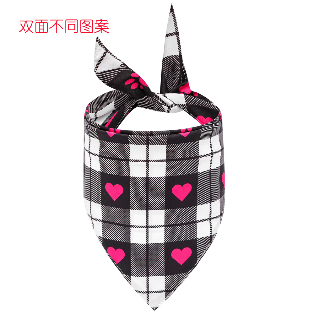 Punto al por mayor transfronteriza Amazon nuevo Día de San Valentín bufanda perro saliva toalla amor mascota perro triángulo toalla