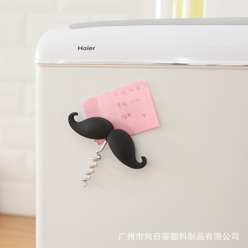 자석 수염 검은 병따개