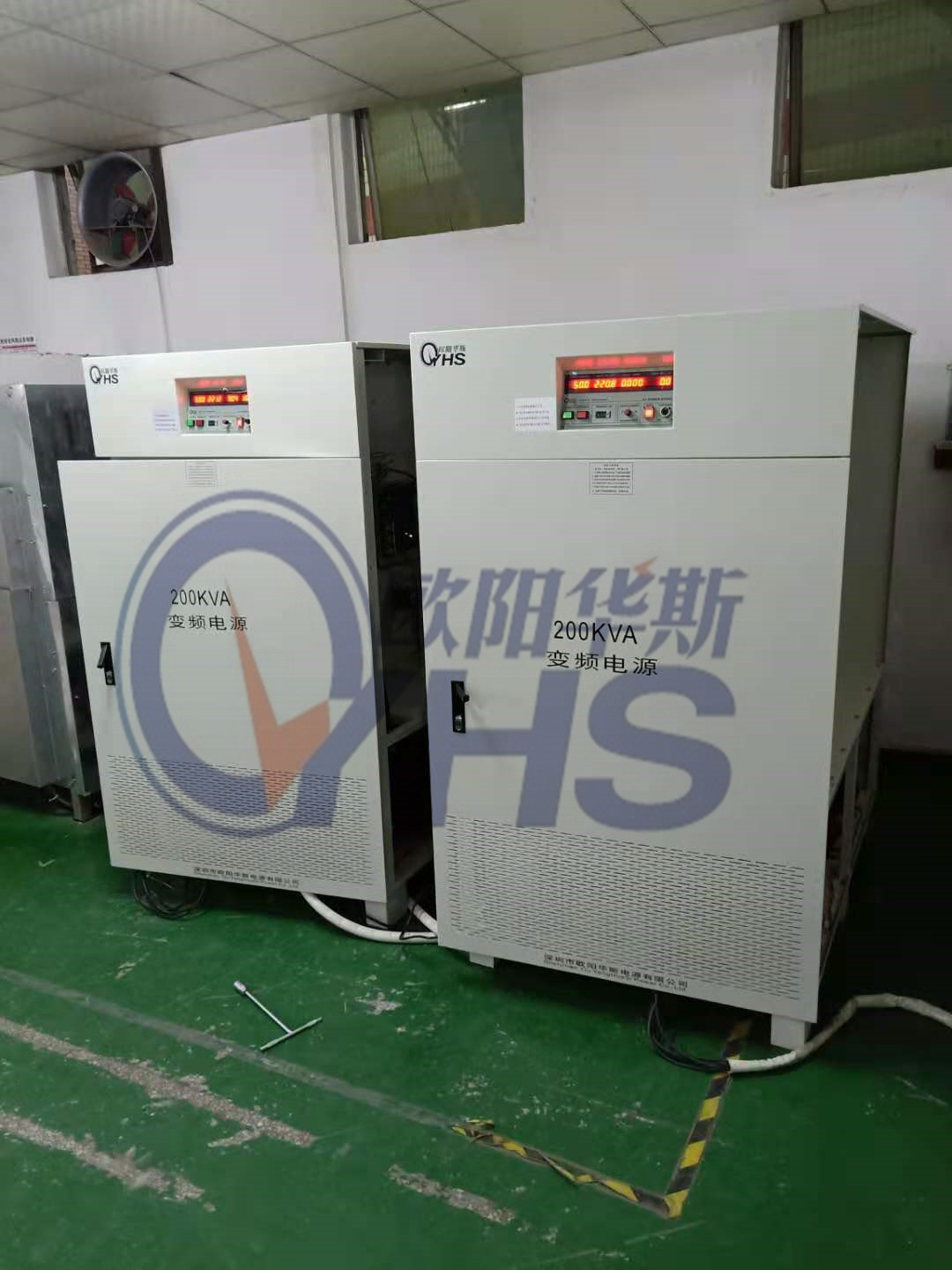 ����200KVA��Ƶ��Դ����������������̨������380V 60HZ