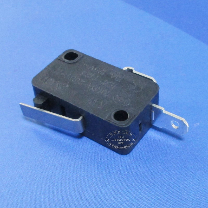 直柄16MM两脚常开功能限制开关 按下通电28*16黑色微动开关KW7-1C