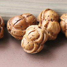 桃核雕刻花生 野生桃核雕刻 工艺品 挂件编制手链配件批发