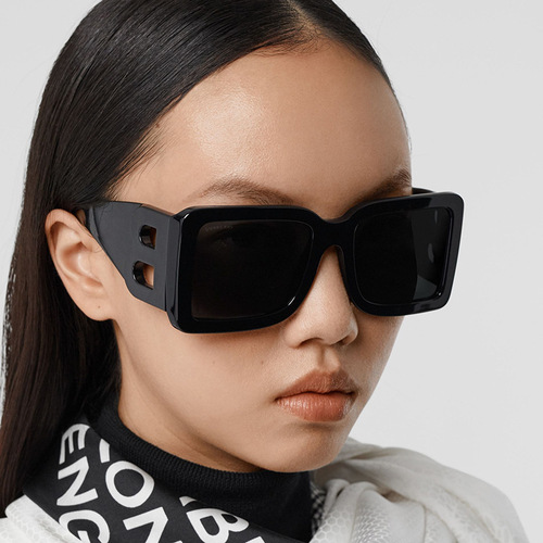 新款个性摩登造型太阳镜镜腿镂空B字墨镜女大框方形跨境眼镜街拍