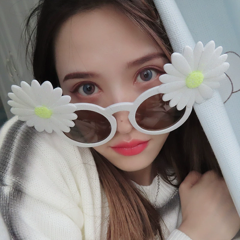 Beach sunglasses, glasses for party, wineglass for ice cream, graduation party