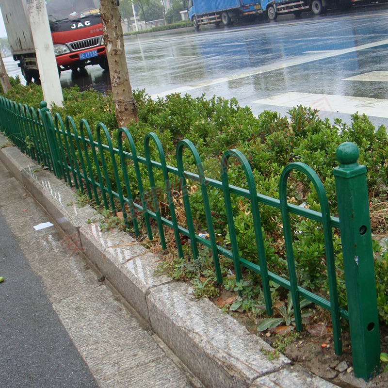 专业生产市政交通护栏圆钢京式护栏京式草坪护栏