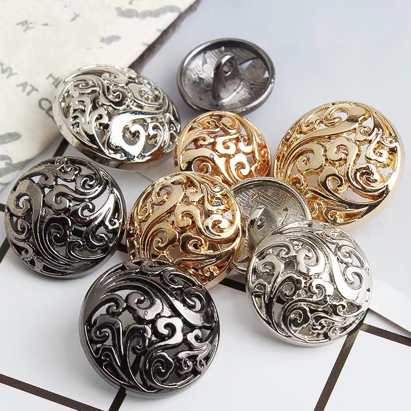 Fashionable metal hollow cloud buttons