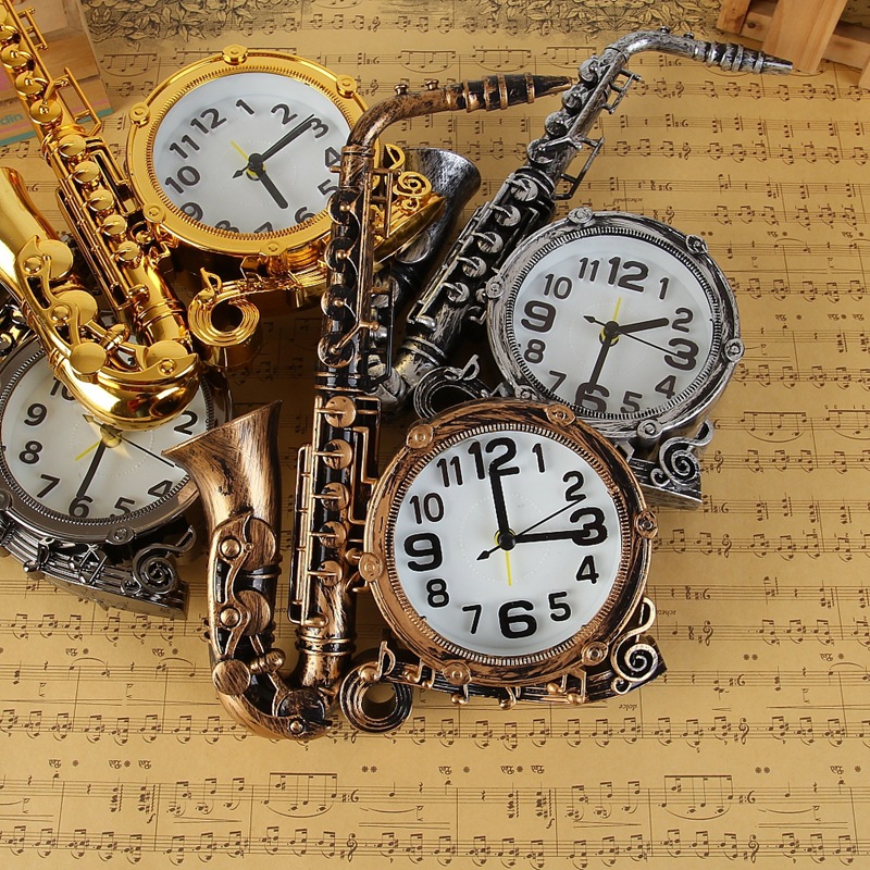 De una sola pieza entrega retro europeo y americano exportación grande saxofón despertador empresa regalo diario decoración del hogar adornos