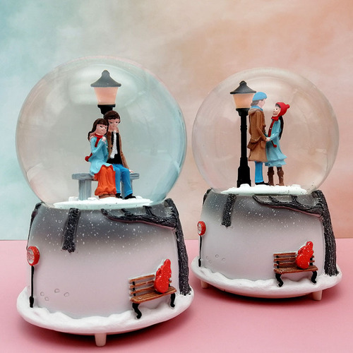 Couple falling snow crystal ball music box Sky City music box as a birthday and Christmas gift for girlfriend and girl