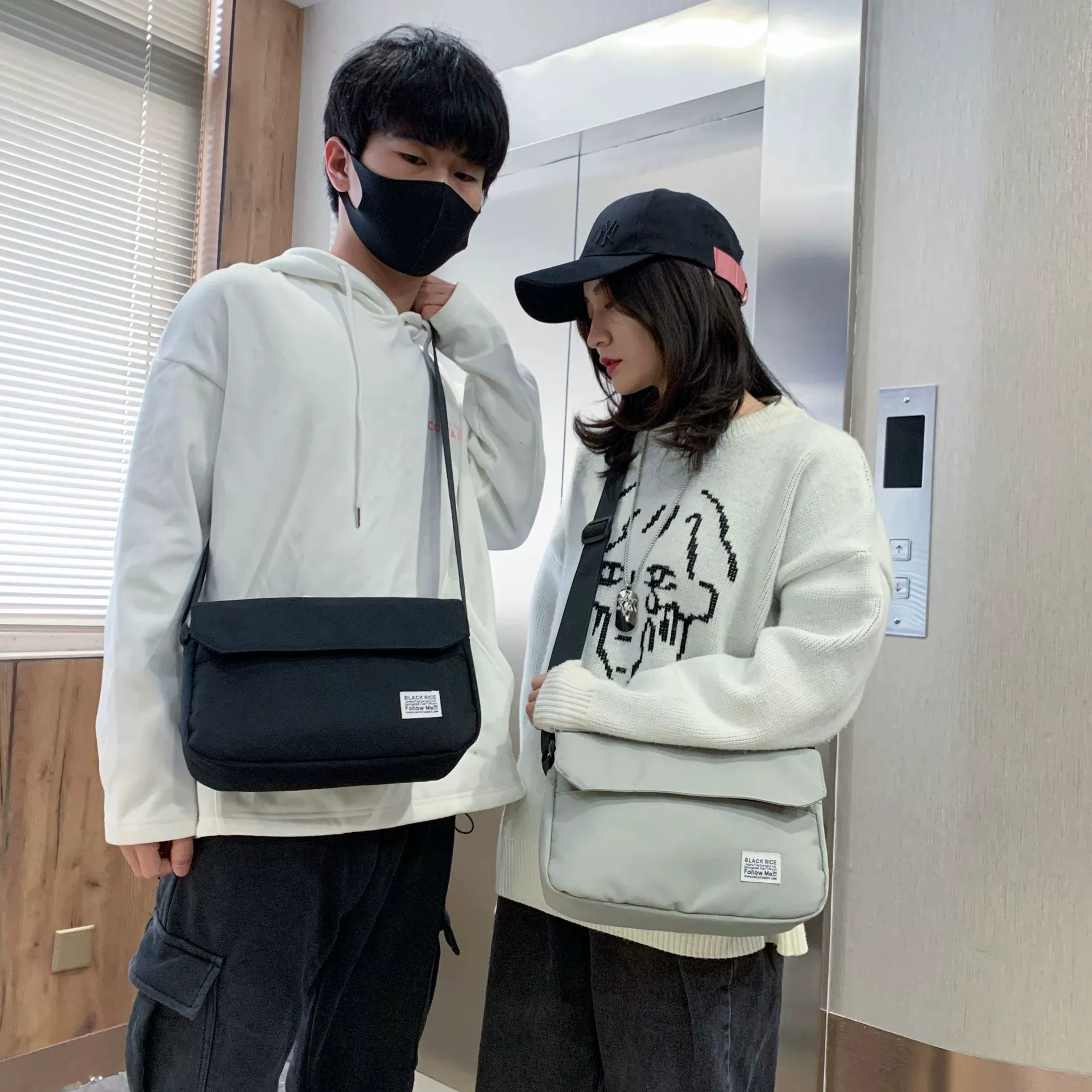 One-Shoulder Men’s Shoulder Bag, Japanese/Korean Style, Spacious 21×33×3 cm