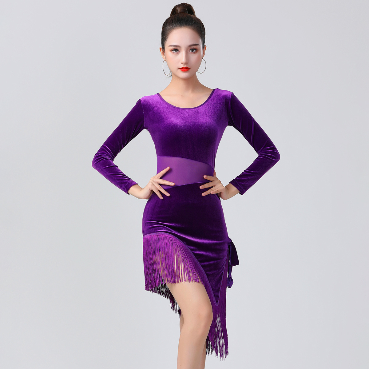 新款拉丁舞服装女成人南韩绒流苏舞蹈表演性感网纱拼接连衣裙