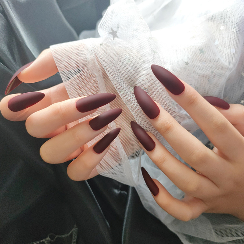 Uñas de uñas de color sólido, uñas largas puntiagudas, uñas de uñas mate mate, parches de uñas falsas, productos terminados al por mayor image 51