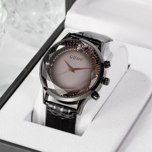 GUOU�n�����Q����PŮʿ�ֱ�Ƥ��Ů��r�г����W�����r�b�����l