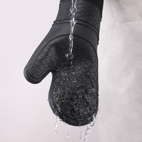 Amazon Insulated Gloves Home Kitchen Microwave Baking Gloves Oven Thickened Silicone Insulated Gloves