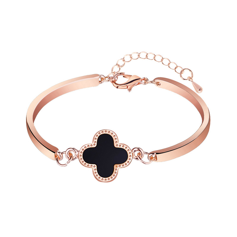 Jewelry fashion four-leaf clover bracelet Europe and the United States new women's jewelry four-leaf clover bracelet live supply cross-border distribution