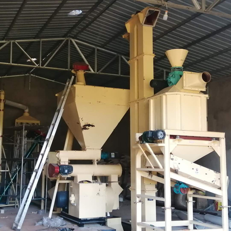 猪鸡鱼鸽子饲料机组 饲料颗粒厂家 饲料机成套设备