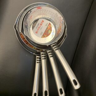 Manufacturer wholesales aluminum new steel handle snow pan, soup pot, milk pot, wooden handle pot, frying pan, snow pan