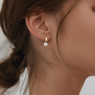 Sterling Silver Earrings Trendy Elegant Retro Cool Hong Kong High-end Sense French Pearl Earrings Earrings Earrings for Women Earrings with Ear Buckle