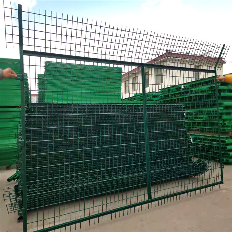 铁路用角钢防护栅栏边框30*30角钢栅栏 金属栅栏网片【工厂自营】