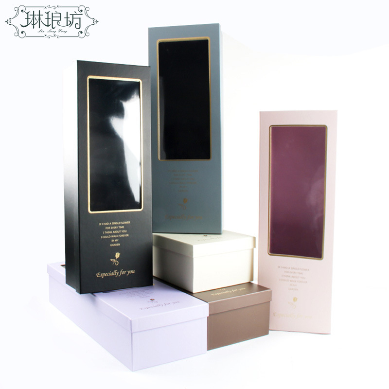 Miel de oro cubierta de la ventana abierta dos caja rectangular caja de regalo de flores rectangular de dos piezas tienda de flores suministros perspectiva