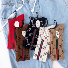 帶掛鈎冬季女士中筒襪 秋冬韓版字母女襪 時尚潮流長筒女襪子批發