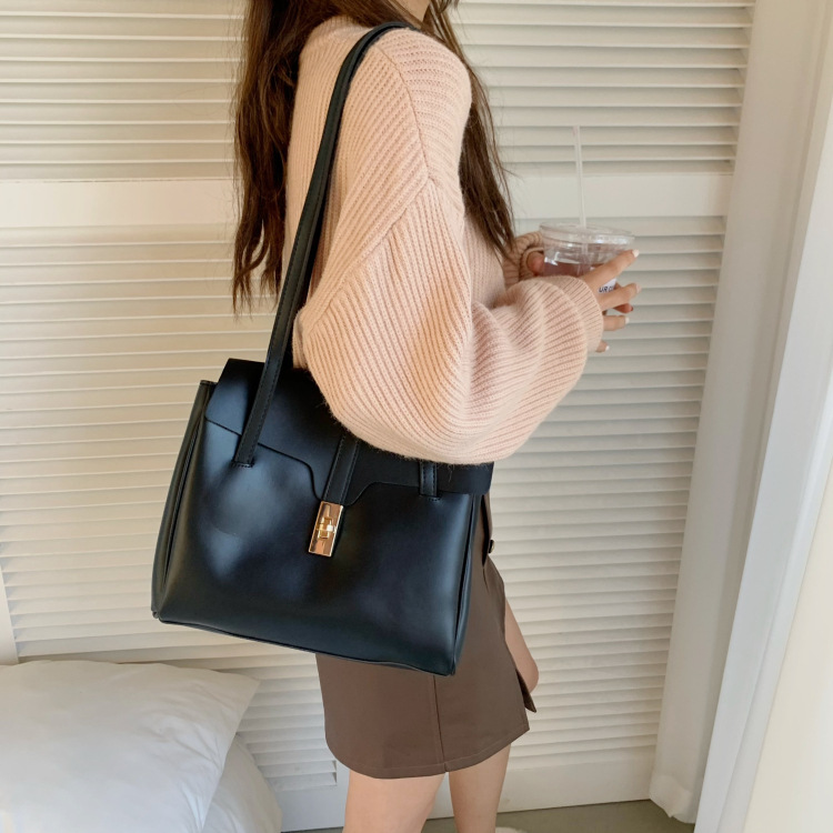 2025 新レトロショルダー脇の下バッグケリーバッグ仕事通勤バッグ大容量 Axi Ge 同じスタイルのトートバッグ