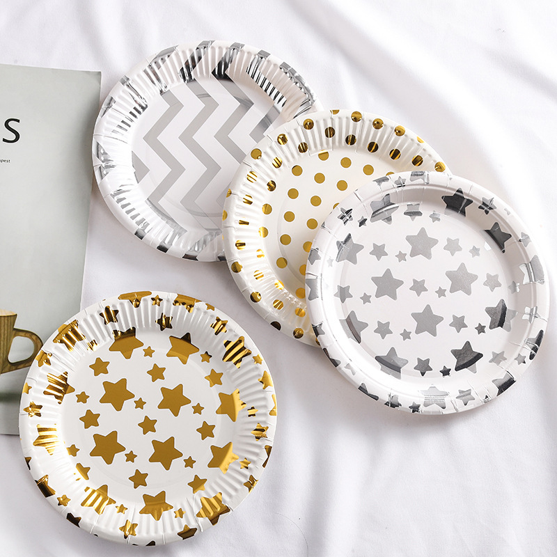 Disposable Gold and Silver Foil Birthday Cake Plates with Wavy Stripes and Polka Dot Decorations, Paper Plates, Light Luxury Style Tableware