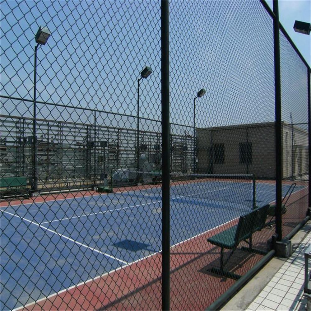 田径护栏网包塑铁丝网隔离 亿阔学校运动场围网 小区防护勾花网