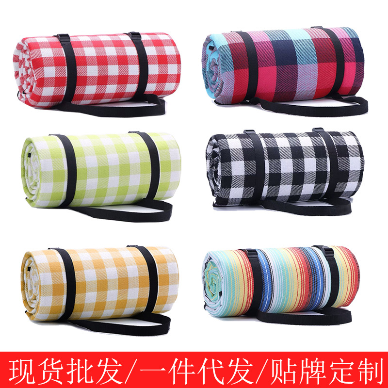 Outdoor spot picnic mat moisture-proof mat thickened large camping mat waterproof beach mat camping hiking supplies
