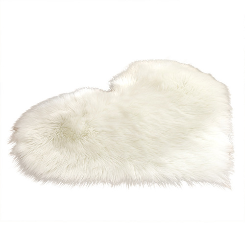 Supply Heart-Shaped Fake Wool Rugs, Office and Living Room Plush Rugs, Cute Decorative Stair Mats, etc.