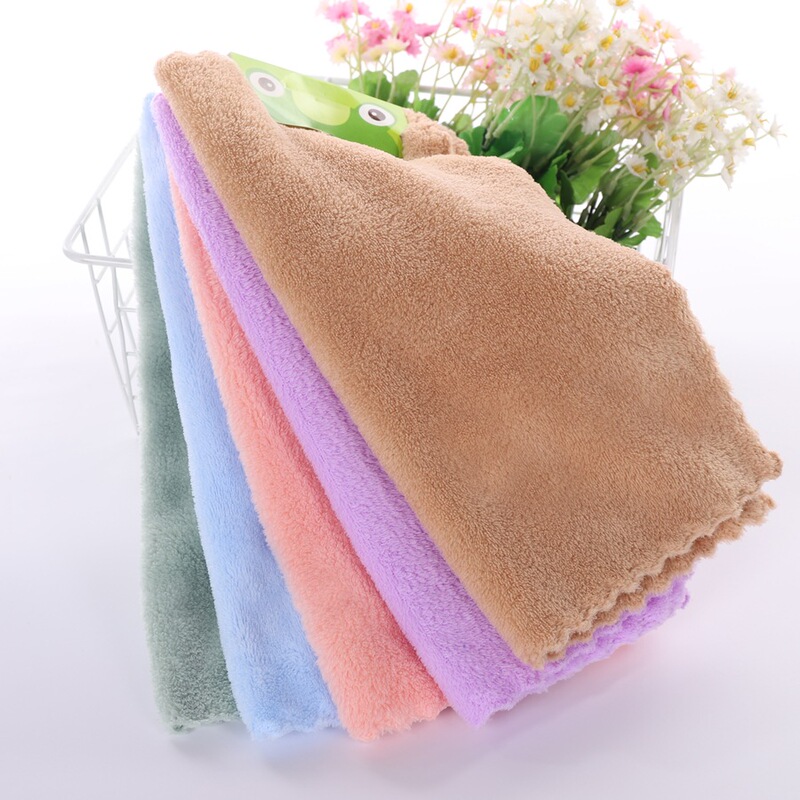Knitted Coral Fleece Edge-Cut Small Square Towel, Kindergarten Kitchen Cloth, Dishwashing and Hand-Wiping Towel, Quick-Dry Daily Use