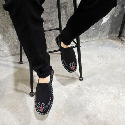 Old Beijing Colorful Ghost Cloth Shoes, Xishan Embroidered Face Paint, DouDou Shoes for Men, Social Spirit Youth Canvas Shoes with Cowhide Sole