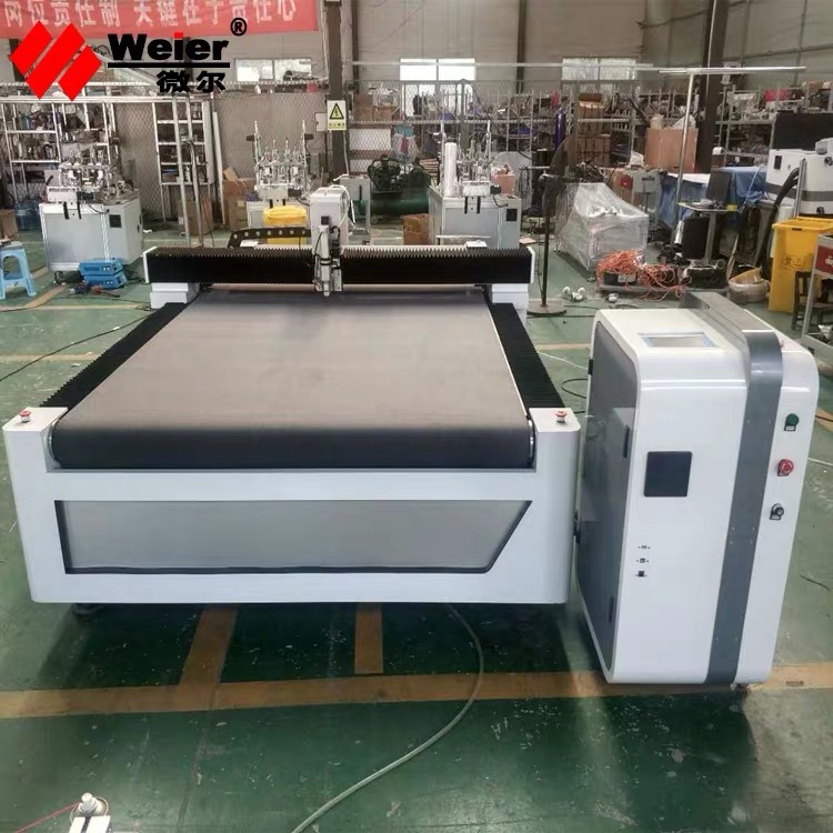 工厂直营 颗粒绒羊剪绒皮草裁剪机服装鞋帽振动刀送料下料机铝箔