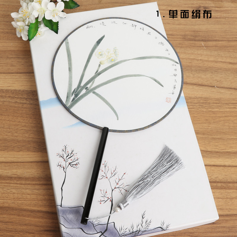 Ventilador de estilo antiguo de fábrica ventilador redondo estilo chino danza clásica traje corte mujer Hanfu borla pequeño ventilador redondo al por mayor