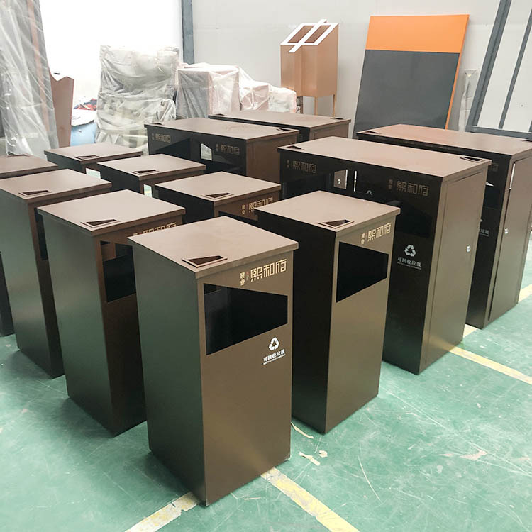 订购售楼部接待台资料架 电镀仿古铜资料架垃圾桶 不锈钢指示牌