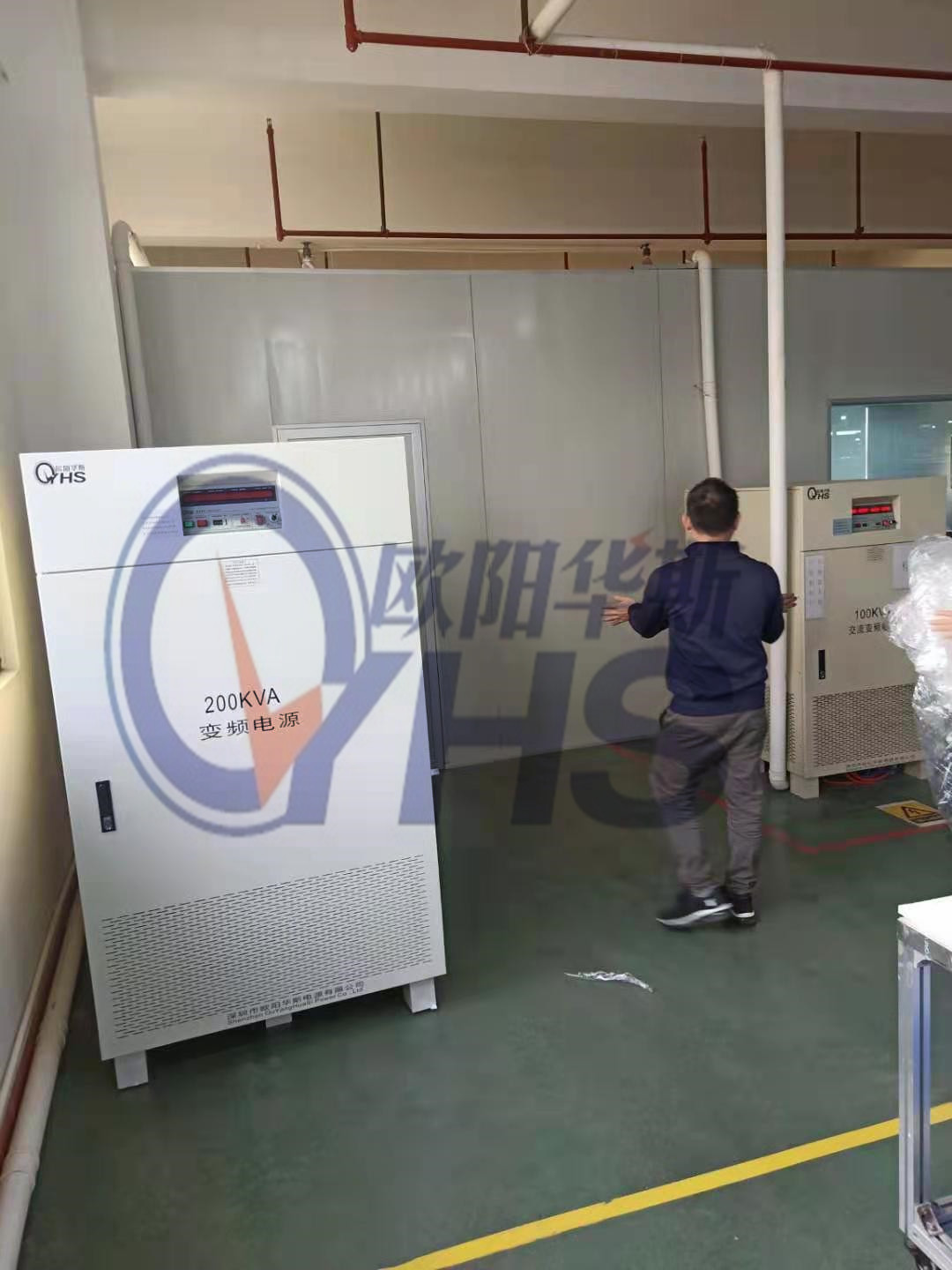 欧阳华斯三相200KVA变频电源出货中山家电厂，测试60HZ加湿器