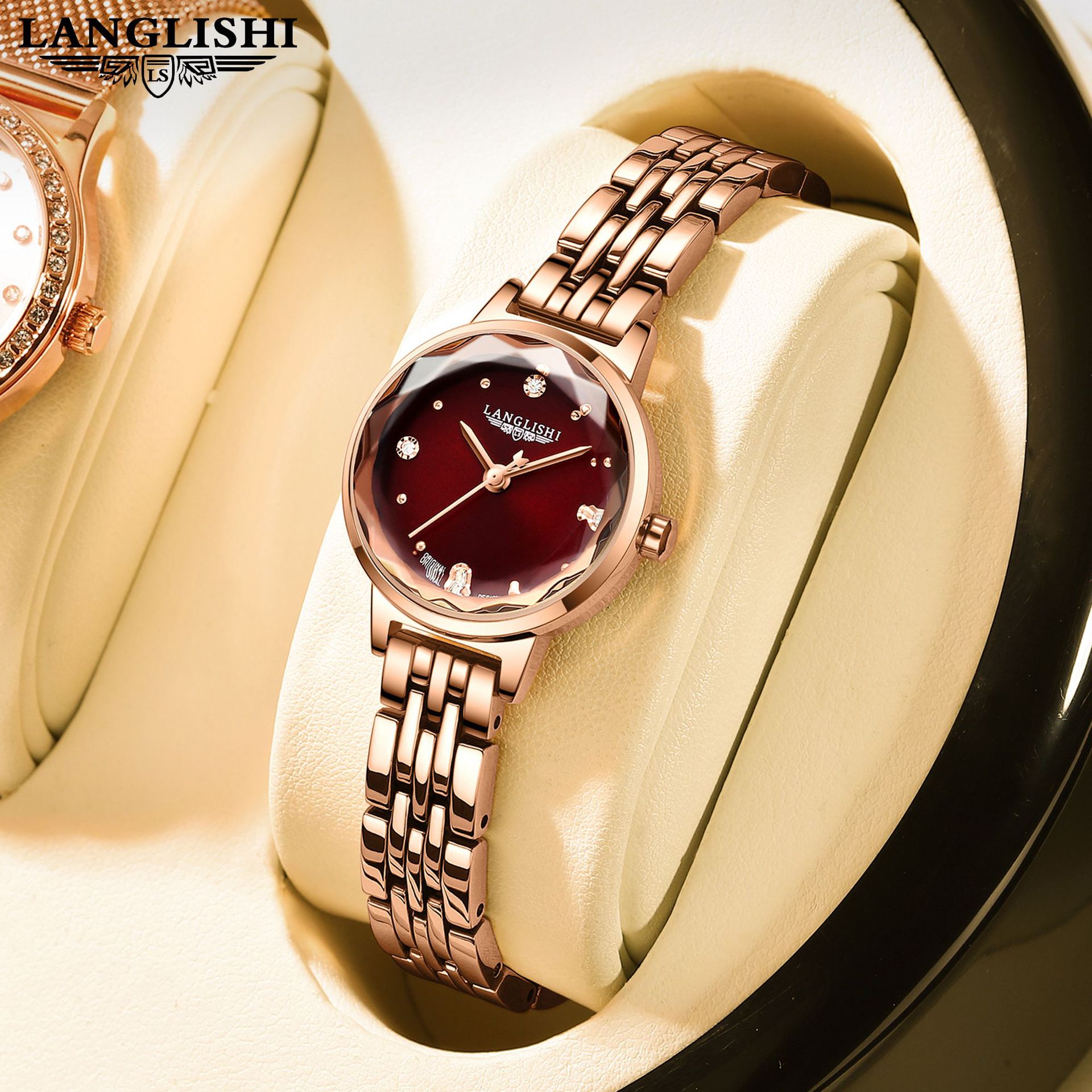 Waterproof fashionable swiss watch