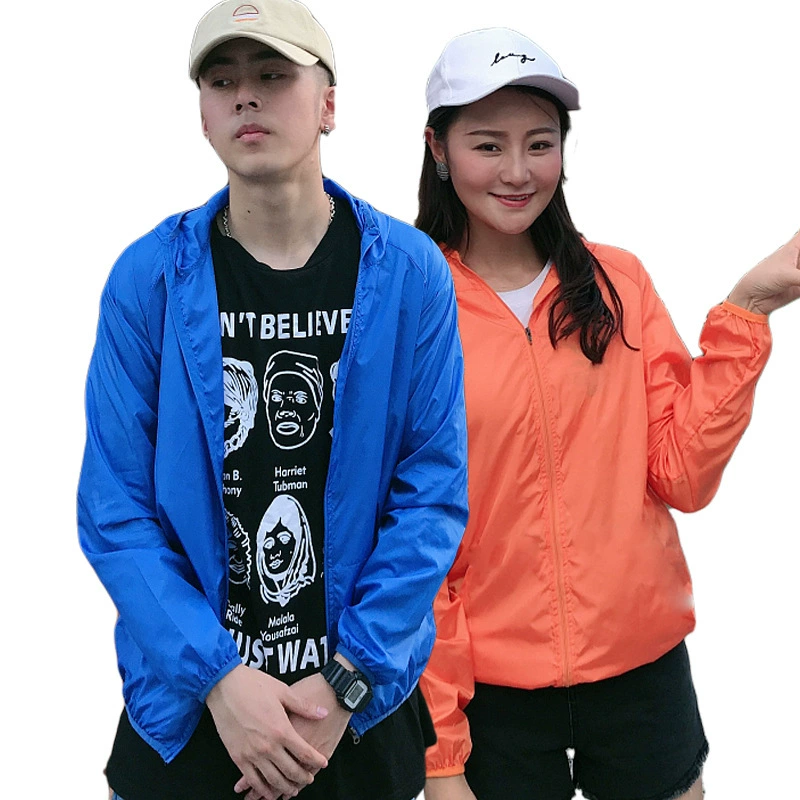 Оптовая продажа логотипа для печати на открытом воздухе Солнцезащитная одежда для мужчин и женщин легкая дышащая Спортивная рекламная рубашка Весенняя и летняя одежда для кожи