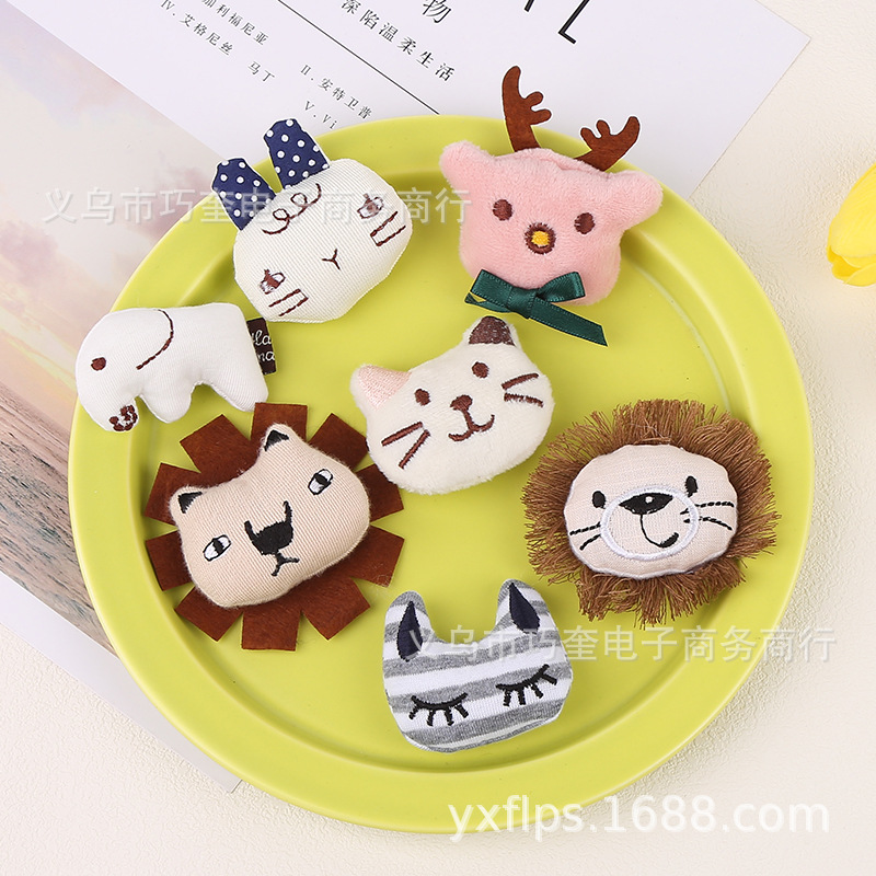 (Wholesale), cute cartoon minifigure with tassels, brooch, decorations, Japanese and Korean, cat, lion