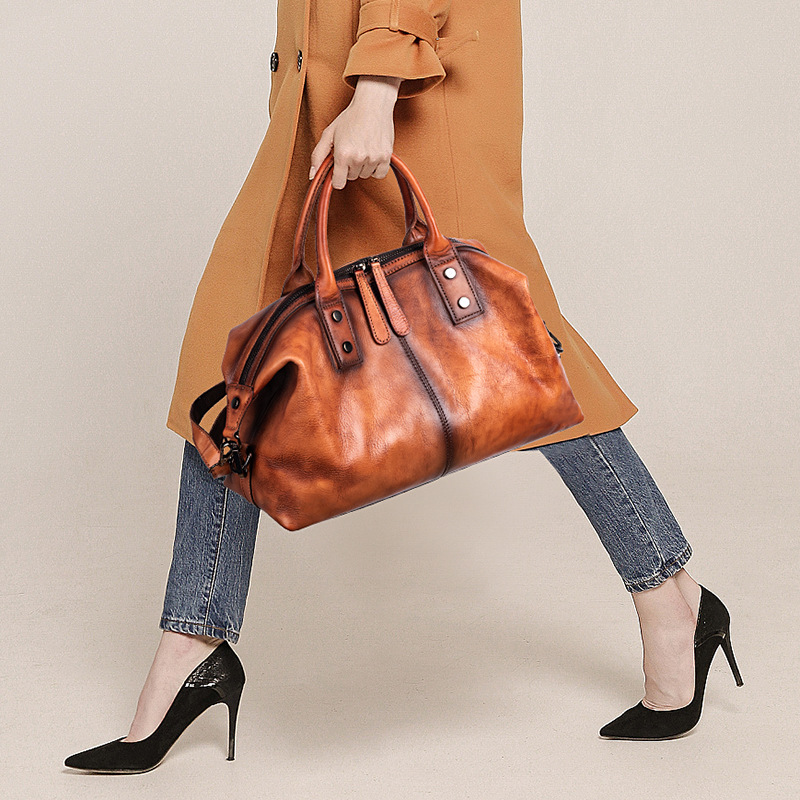 2025 New European And American Retro Women's Handbag Top Grain Cowhide Leather Shoulder Bag Crossbody Bag Large Capacity - Thumbnail 4
