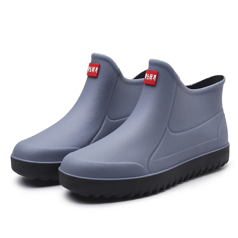 Botas de lluvia para hombres antideslizantes Botas de lluvia de moda impermeables forradas de lana zapatos de goma cálidos trabajo de cocina zapatos de agua cortos de media pantorrilla